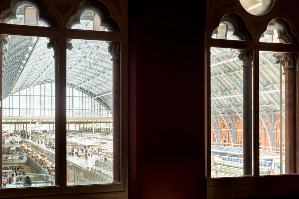 St. Pancras London, Autograph Collection ®