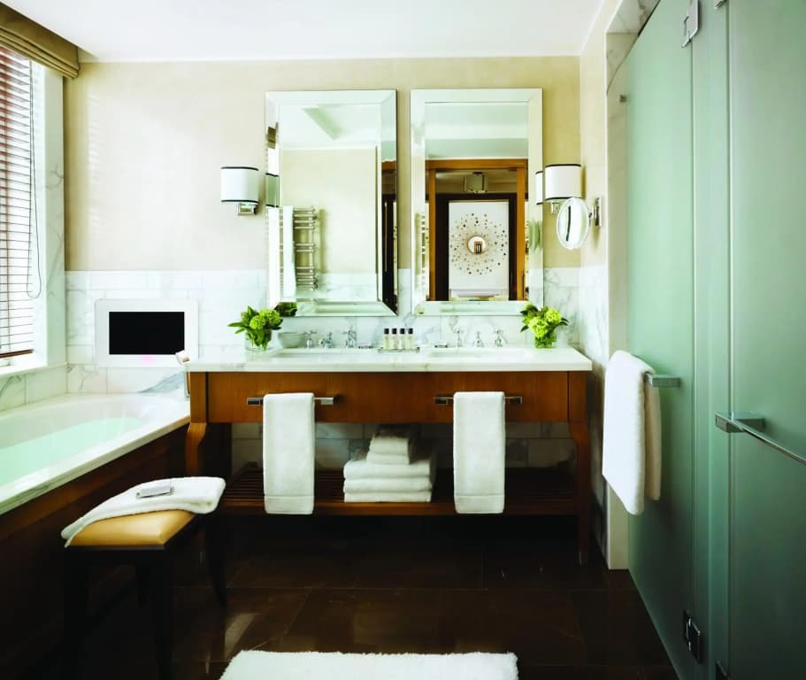 Corinthia London
