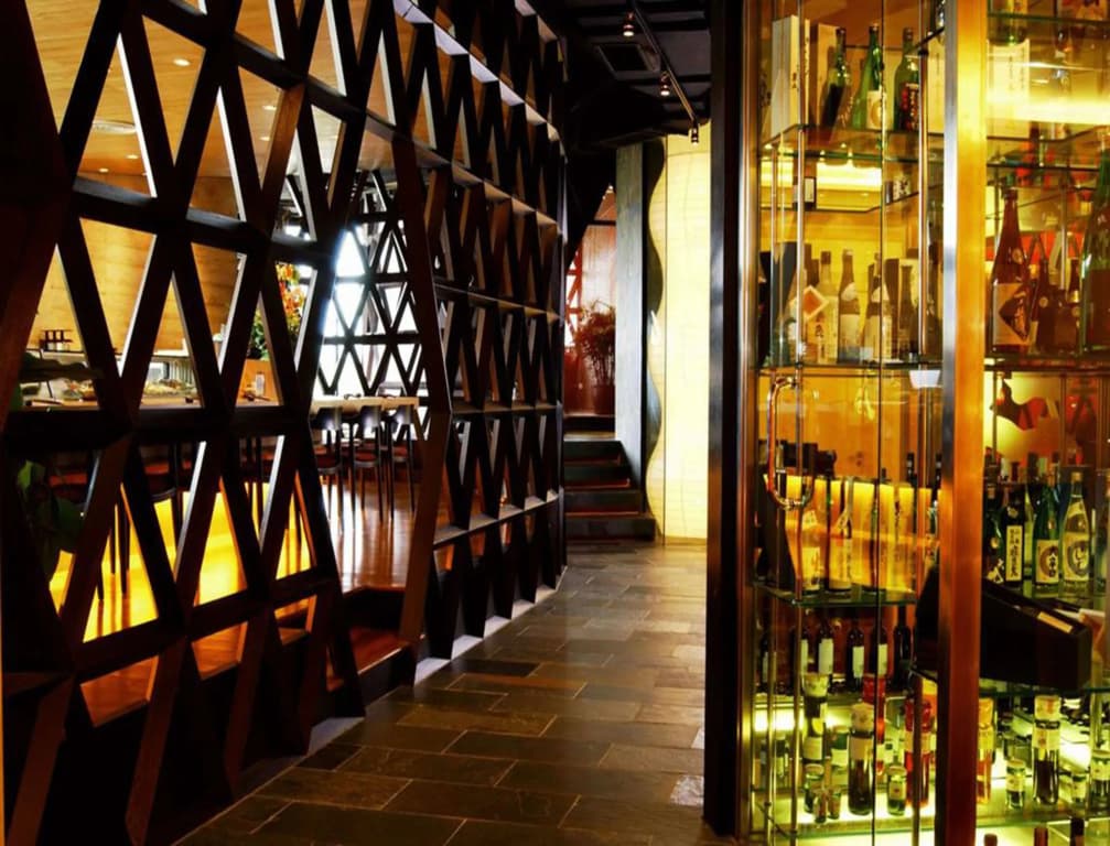 One World Hotel