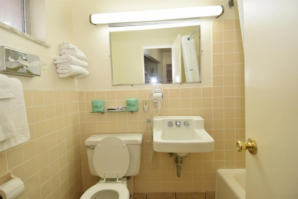 Knights Inn Oswego