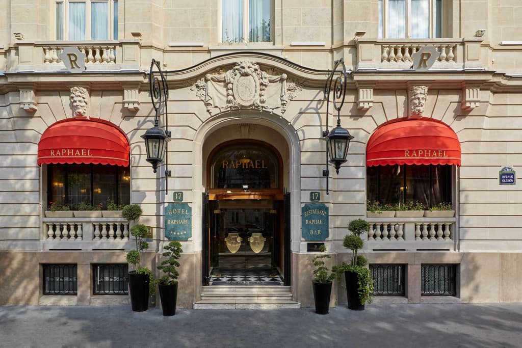 Hotel Raphael