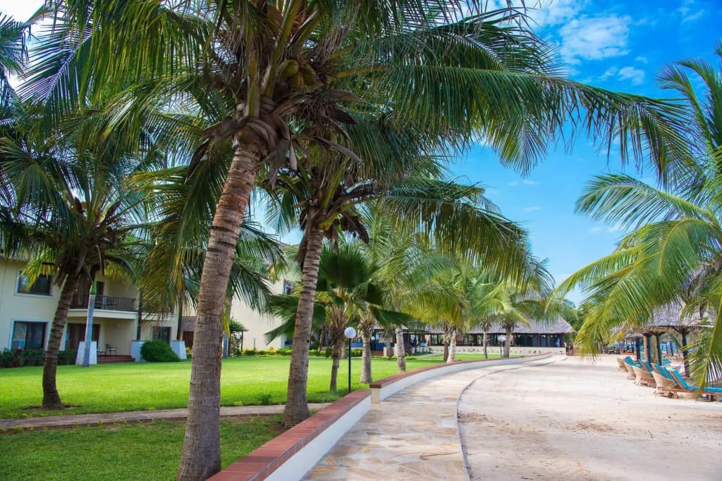 White Sands Resort & Conference Centre