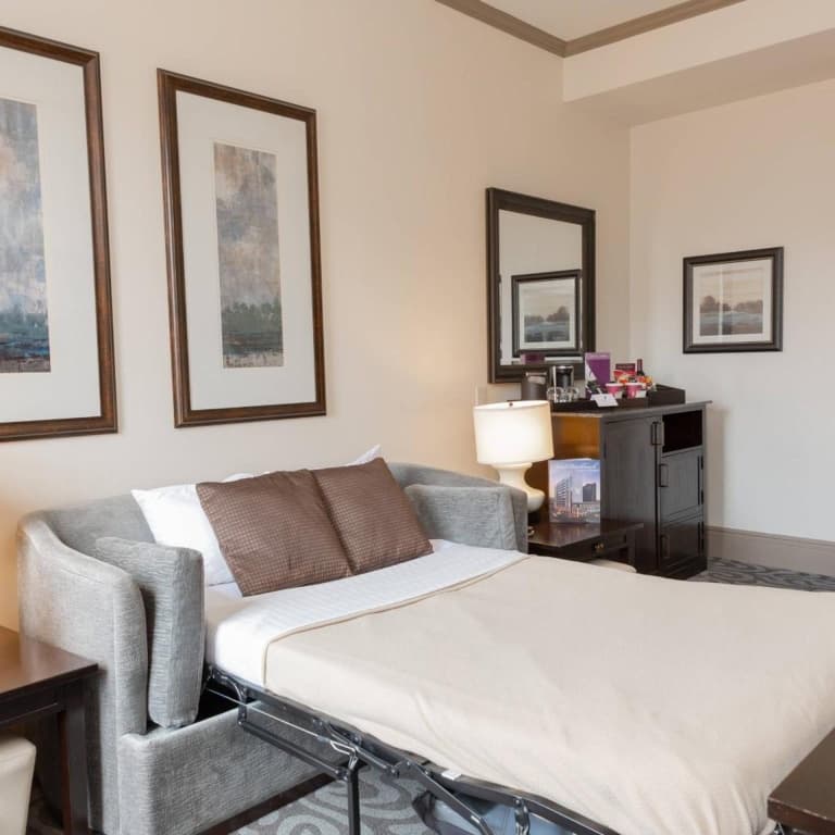 Hotel Blackhawk, Autograph Collection