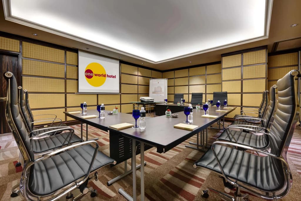 One World Hotel