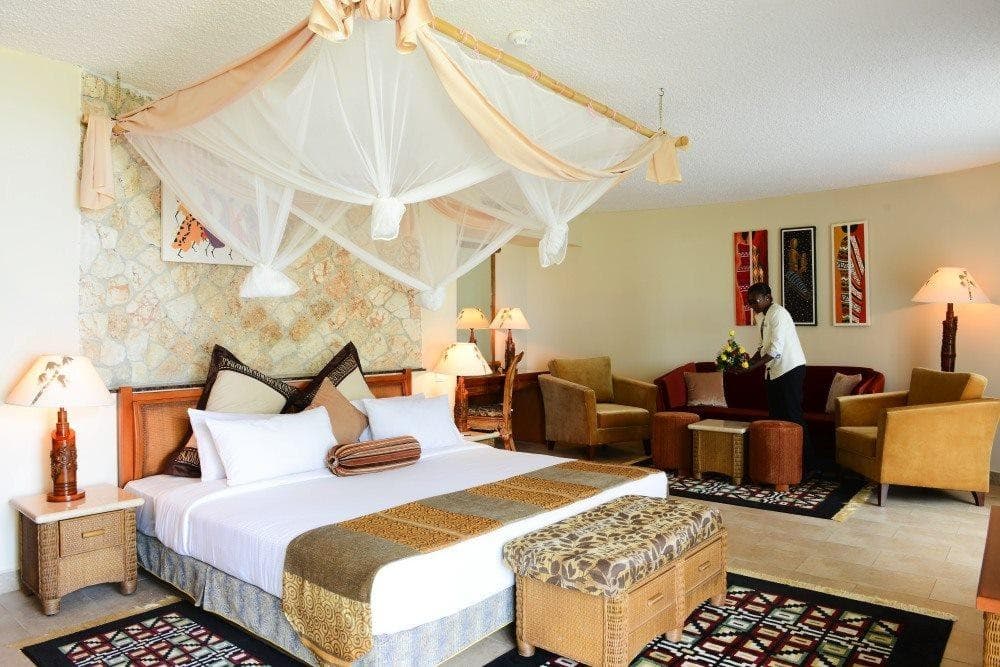 Ledger Plaza Bahari Beach