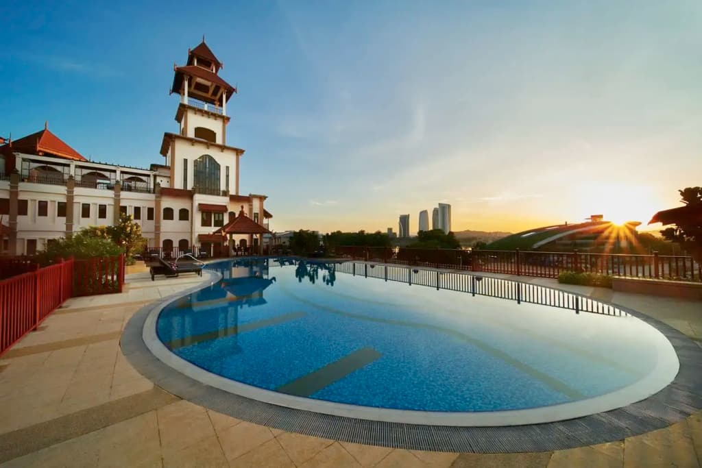 DoubleTree by Hilton Putrajaya Lakeside