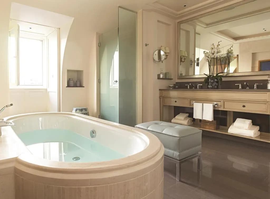 Four Seasons Hotel des Bergues Geneva