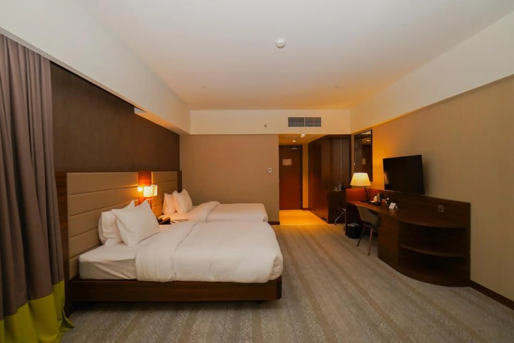 The Grand Lux