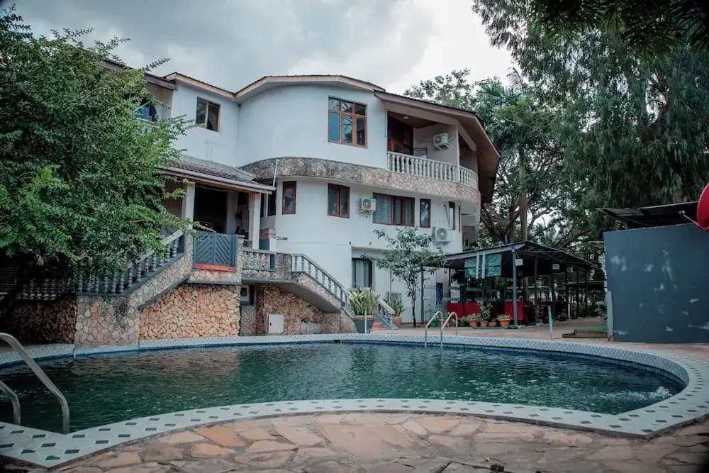 Serene Annex Hotel and Apartment