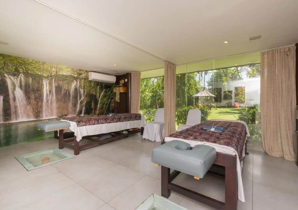 Four on Drupadi Villa