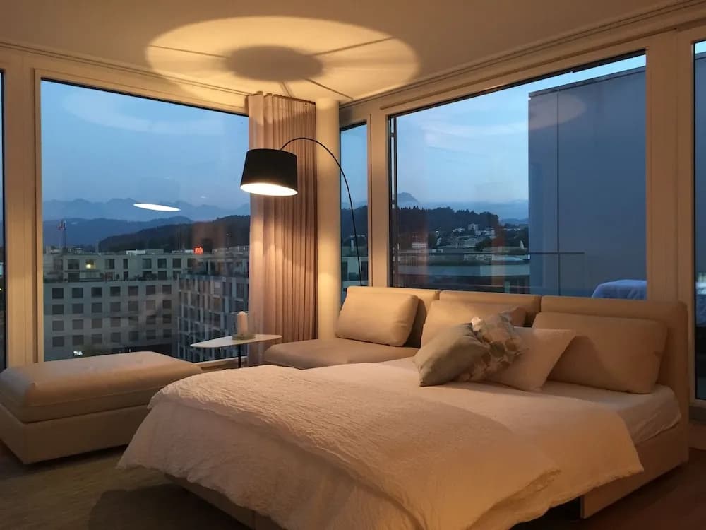 Penthouse Apartments Lakeside
