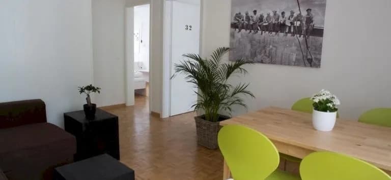 Easy - Living Budget Rooms