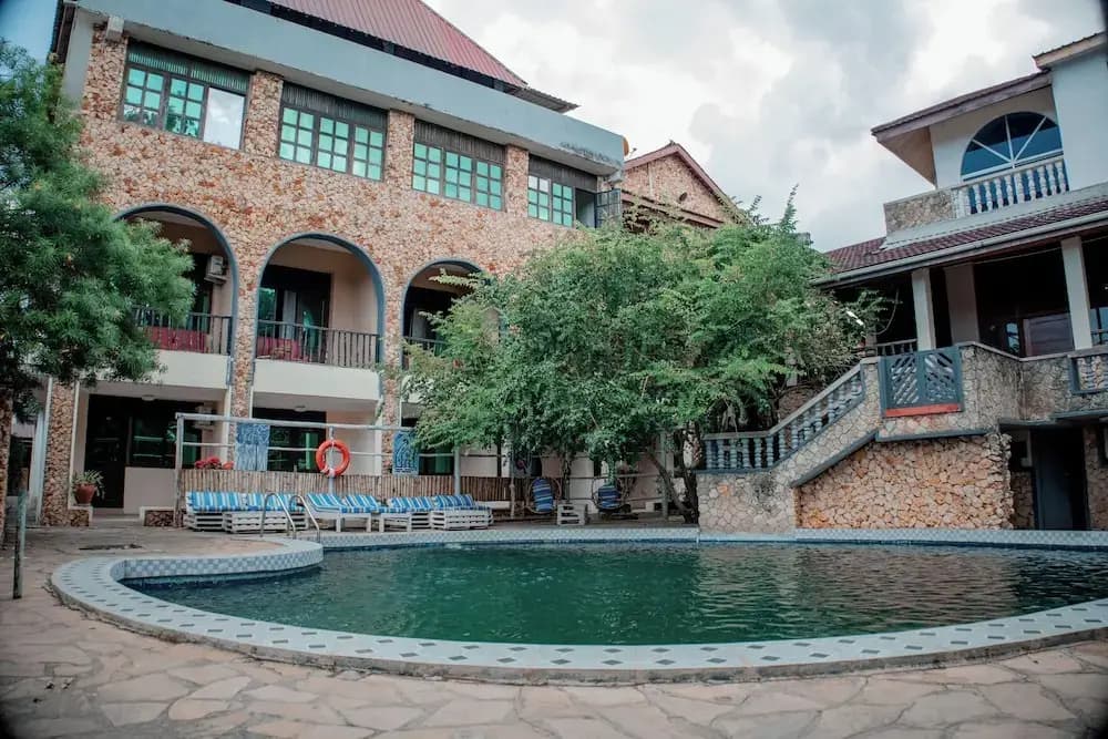 Serene Annex Hotel and Apartment