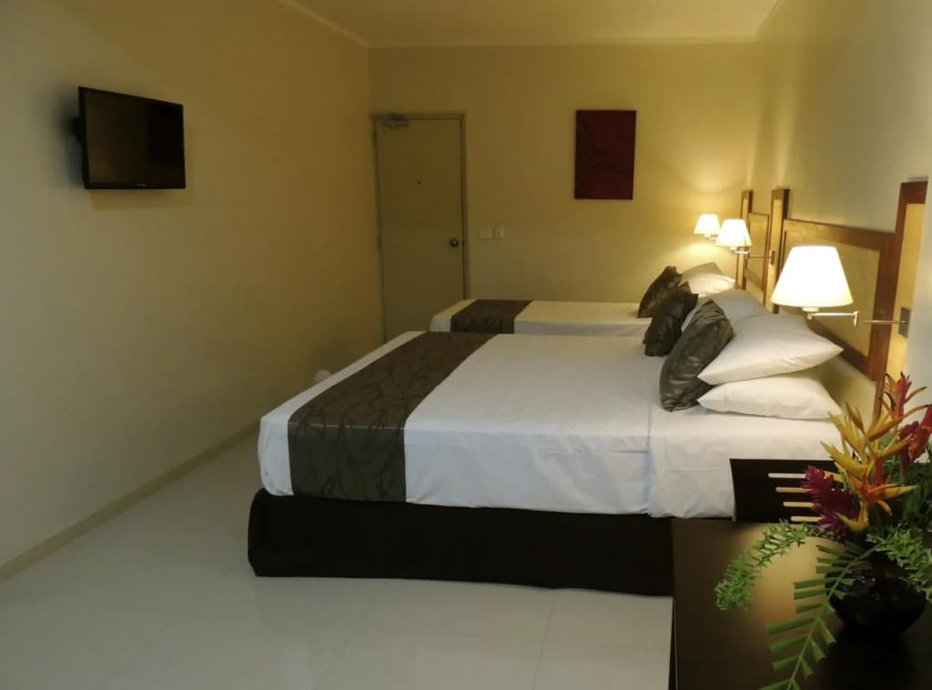 Victoria Palms Hotel