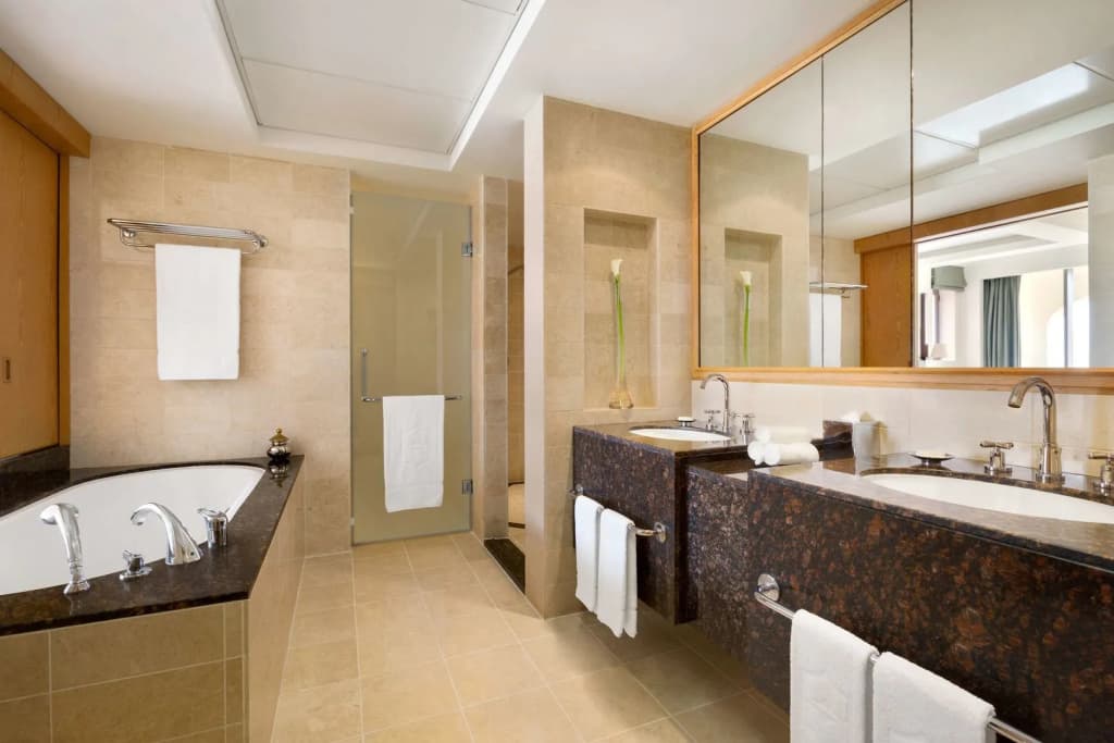 Hilton Muscat Al Bandar