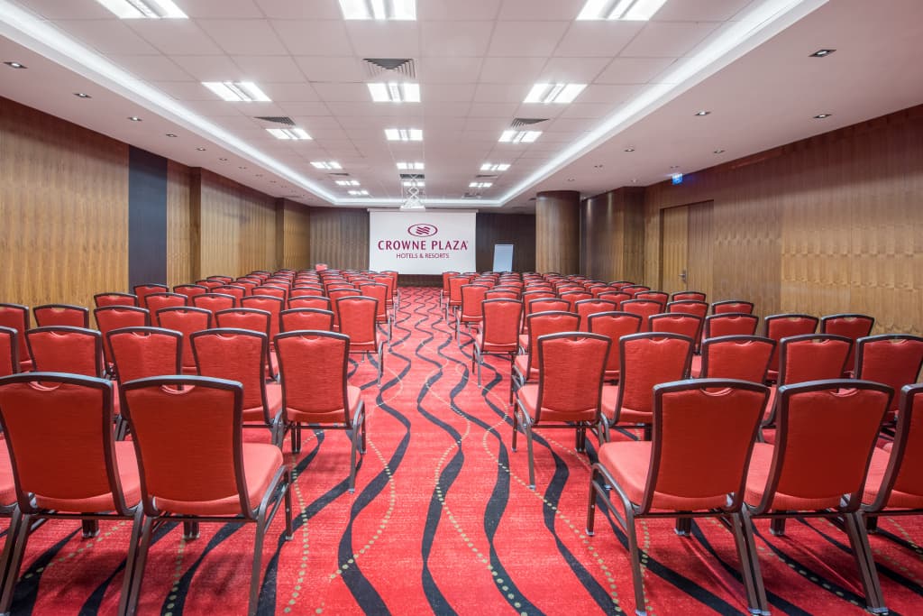Crowne Plaza Istanbul - Harbiye by IHG