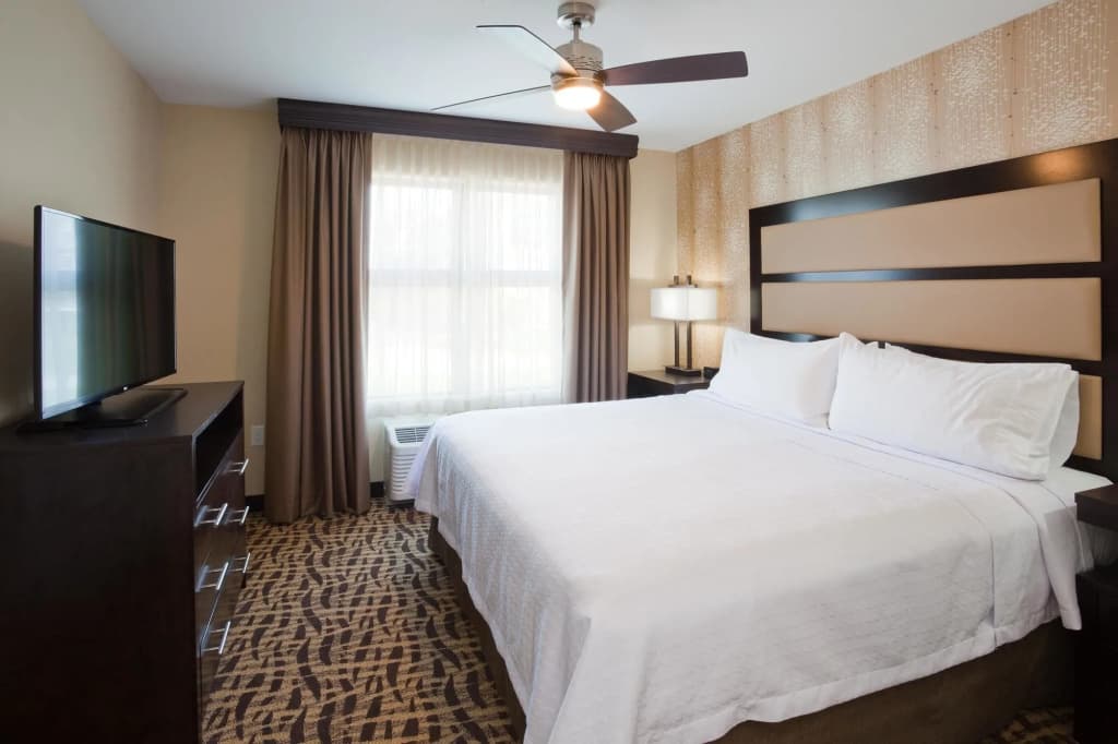 Homewood Suites by Hilton Davenport