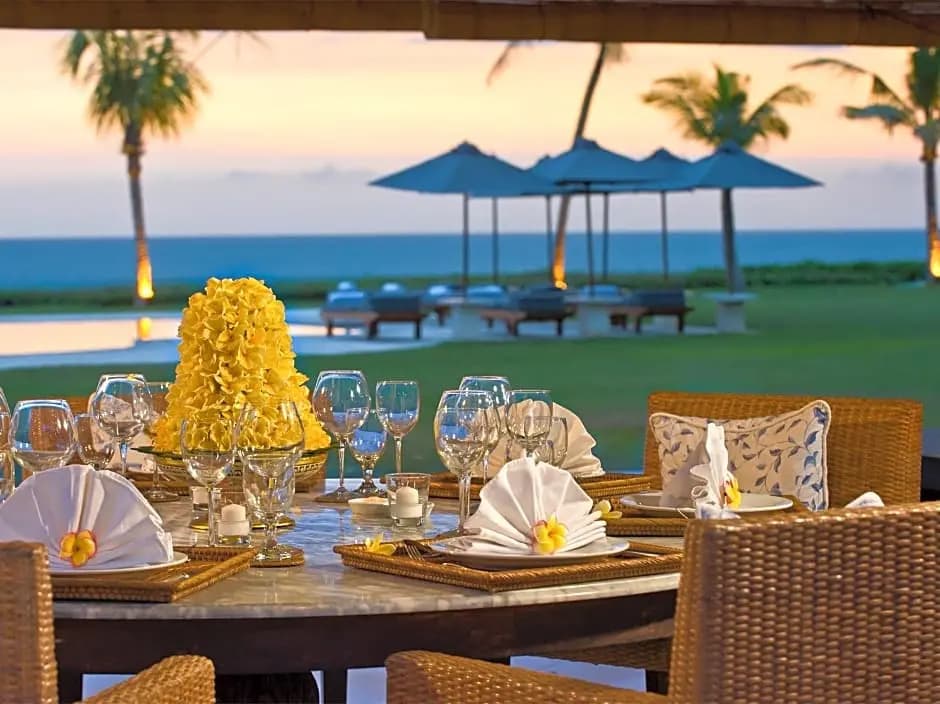 Villa Atas Ombak