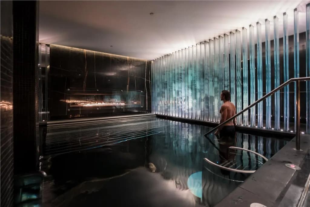 Corinthia London