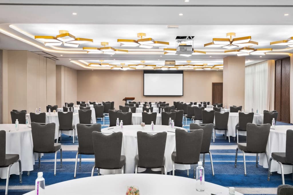 Radisson Blu Hotel Riyadh Convention And Exhibition Center