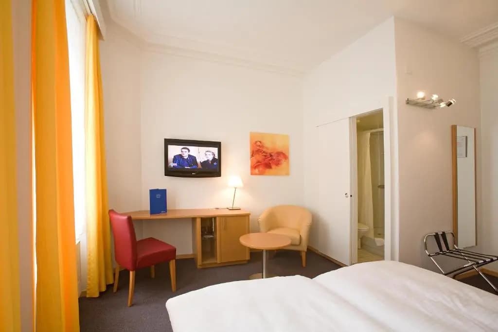 Central City Hotel Rochat