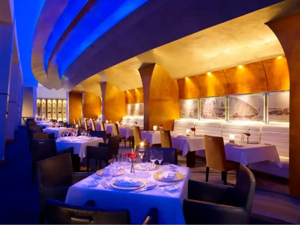 Al Husn Muscat Hotel