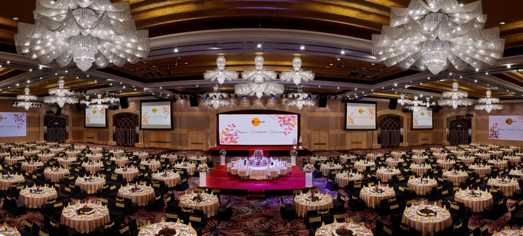 One World Hotel