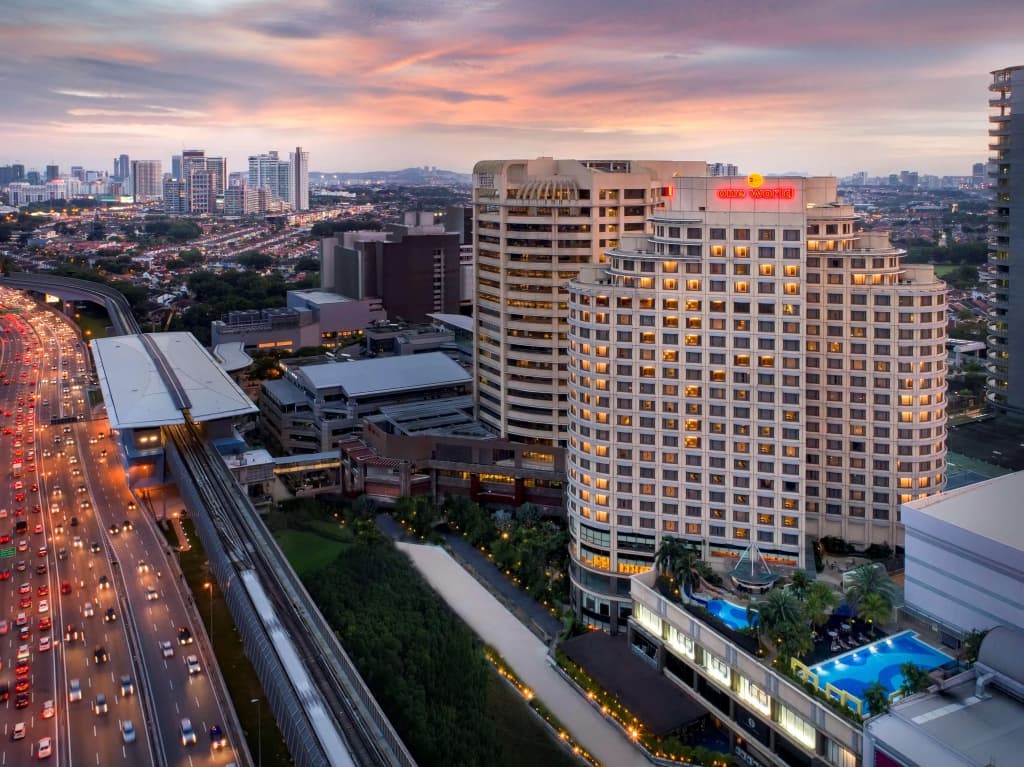 One World Hotel