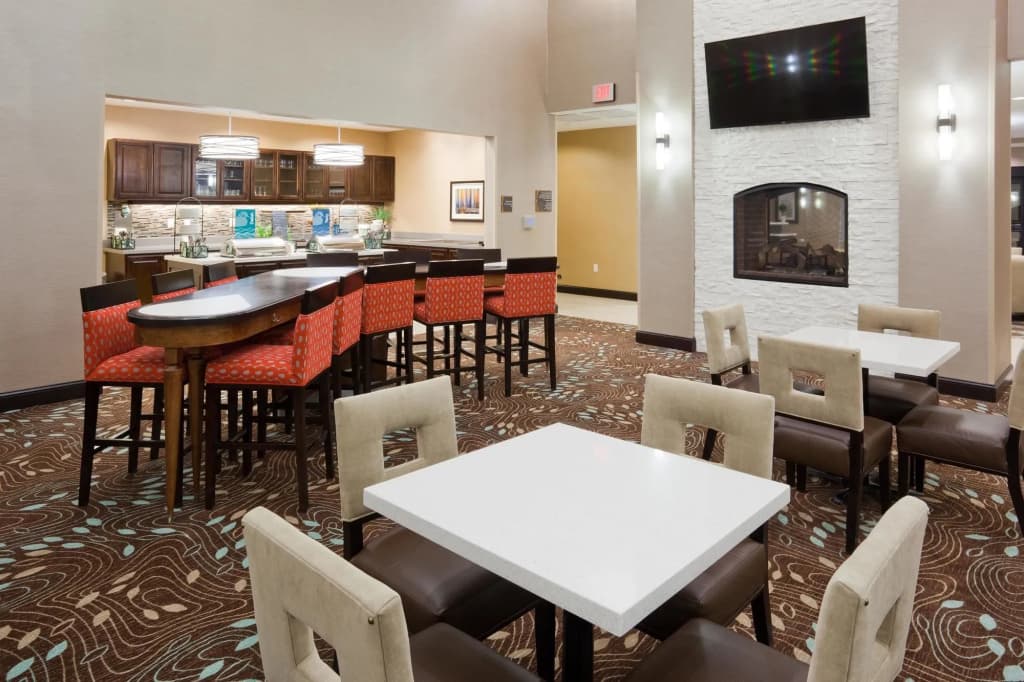 Homewood Suites by Hilton Davenport