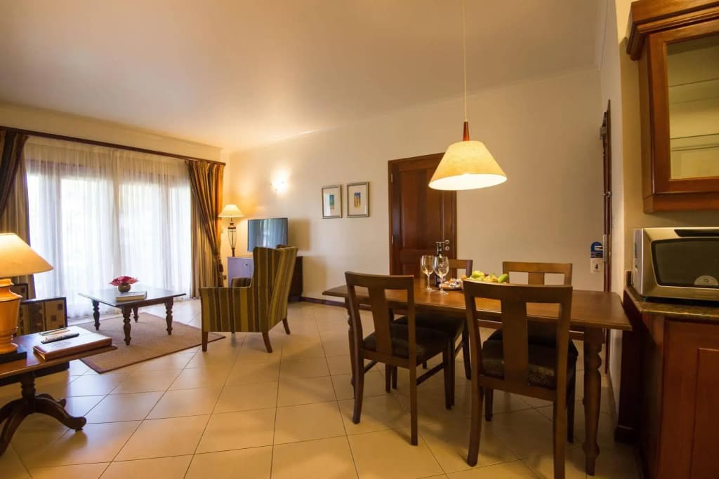White Sands Resort & Conference Centre