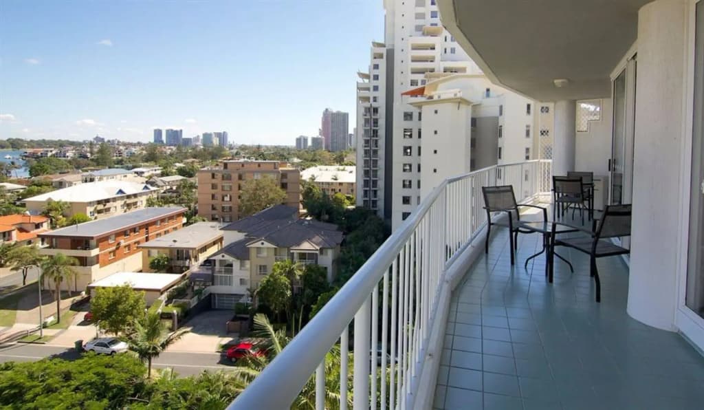 Surfers Mayfair Apartments