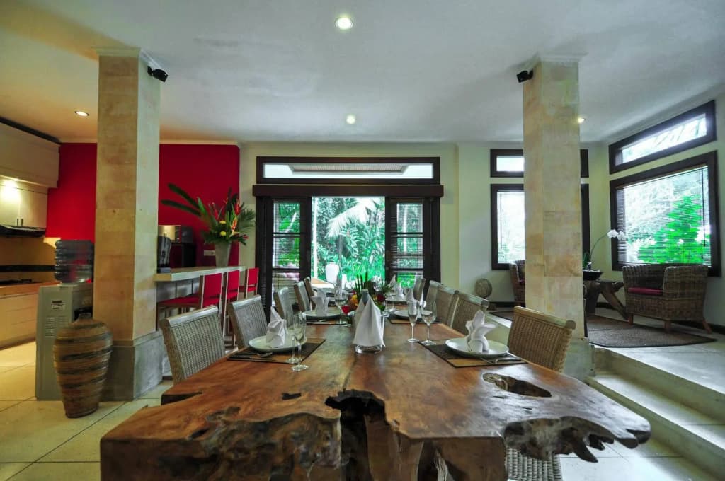 Arwana Estate