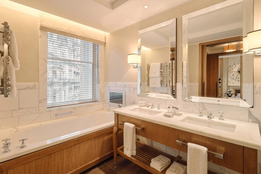 Corinthia London