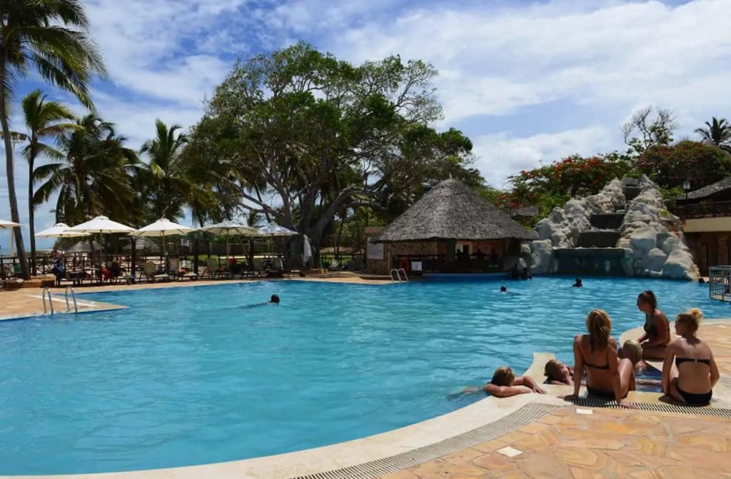 Ledger Plaza Bahari Beach