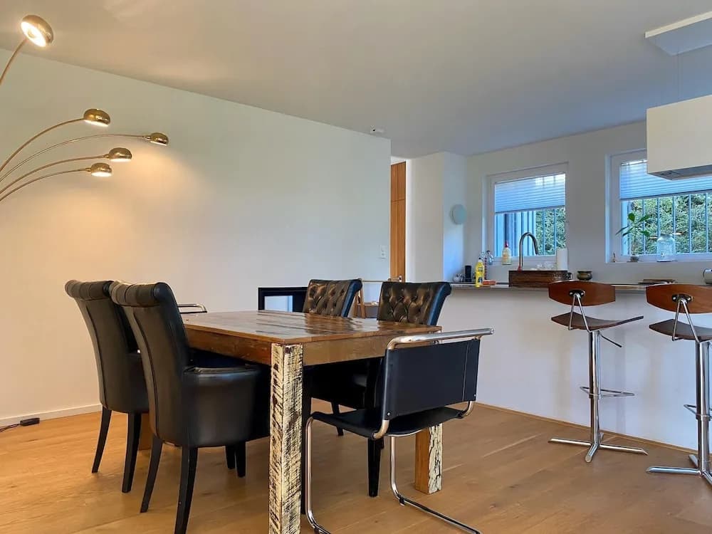 Luxury Apartment -Exclusive Neighborhood