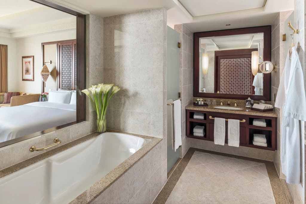 Al Husn Muscat Hotel