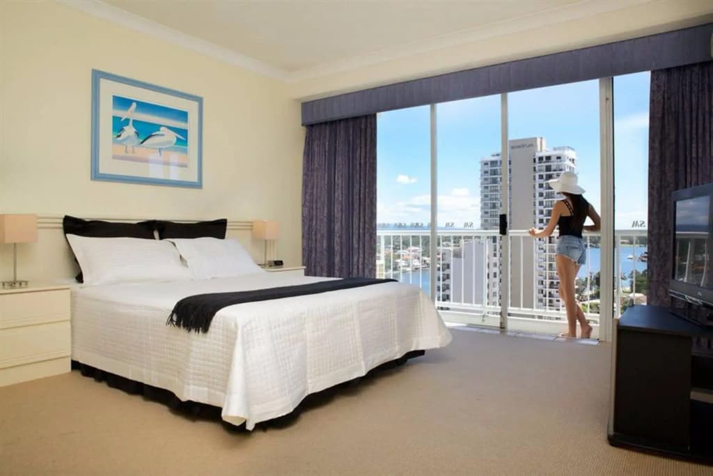 Surfers Mayfair Apartments