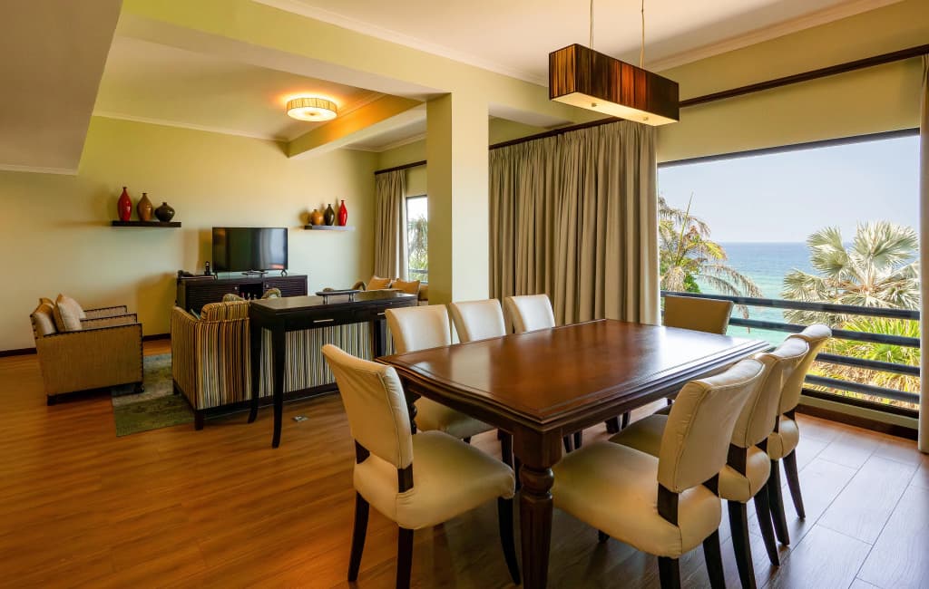 Sea Cliff Hotel