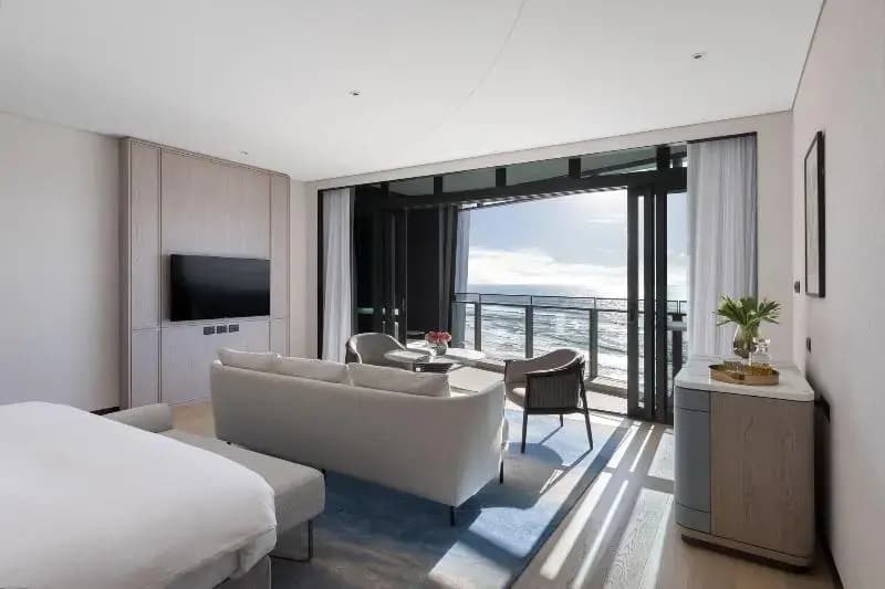 The Langham, Gold Coast and Jewel Residences