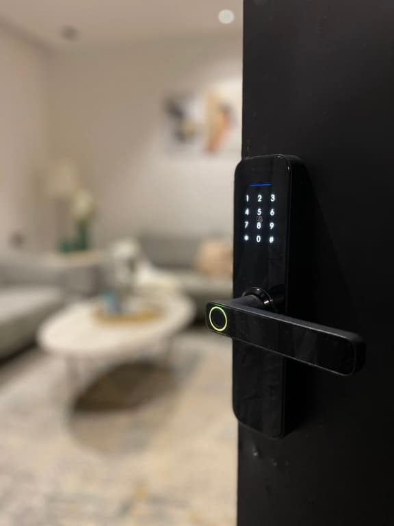 Modern Self Check-in Close to Kafd & Boulevard Riyadh Apartments