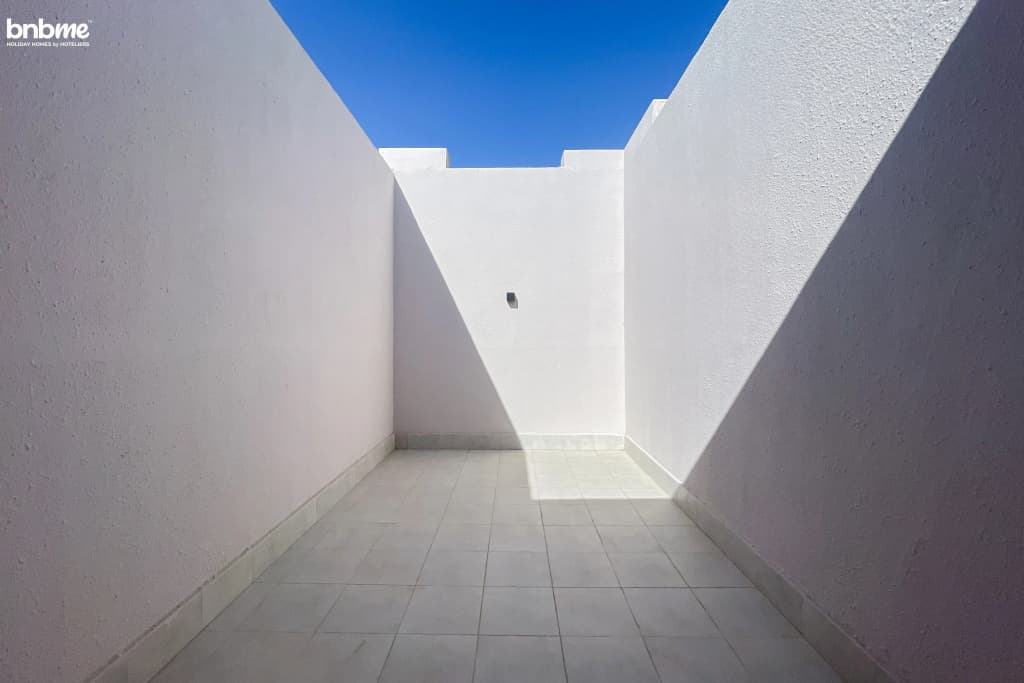 Bnbme, Riviera-22, 2 Bdr Apartments