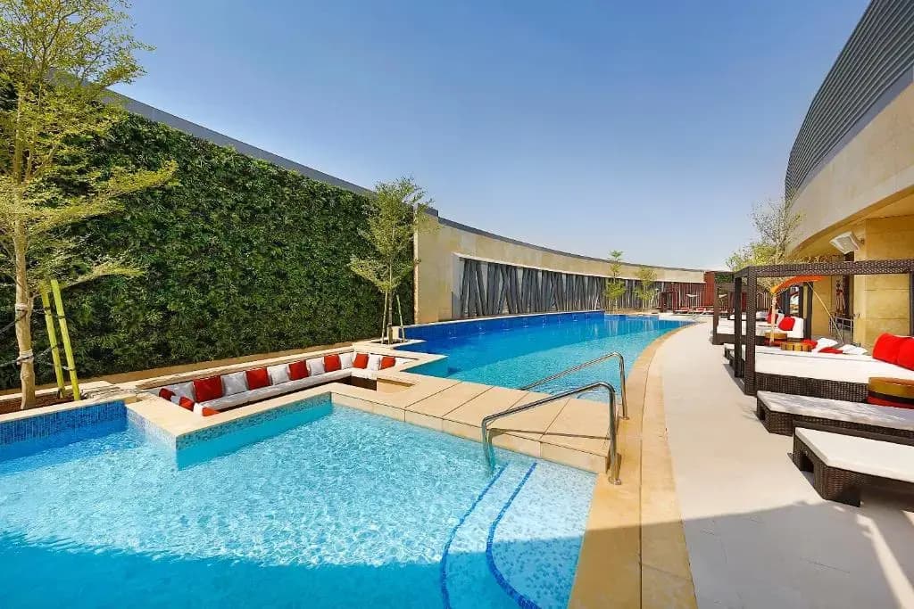 AlRayyan Hotel Doha, Curio Collection by Hilton