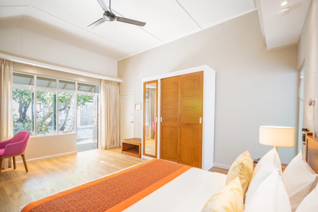 Ellaidhoo Maldives By Cinnamon Hotel