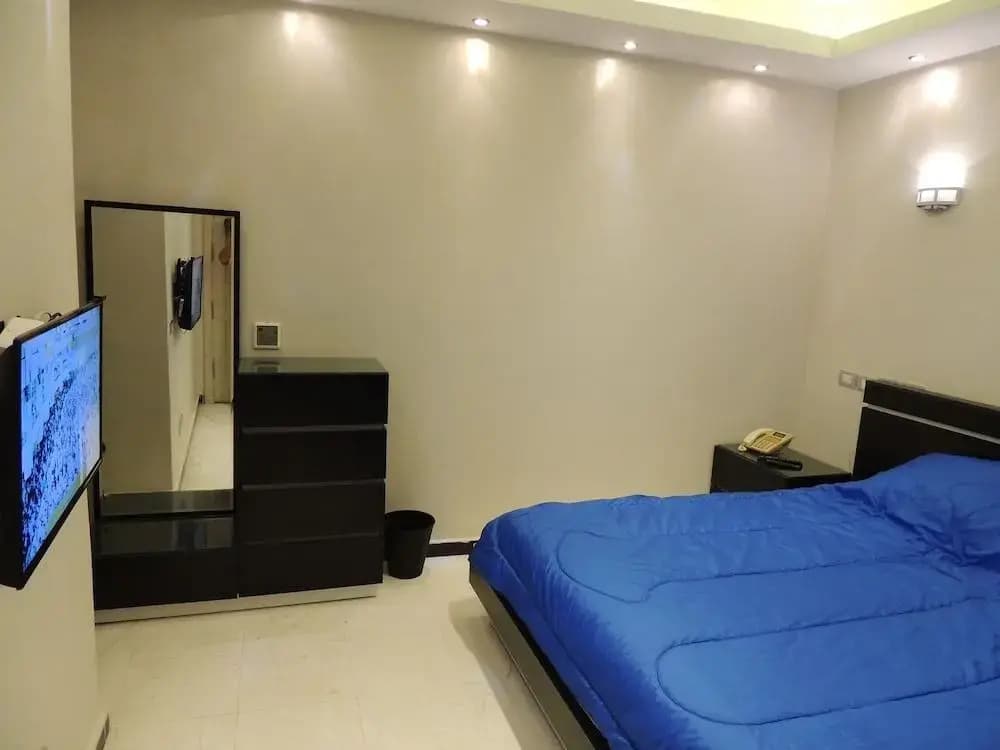 Sultan Luxurious Townhouse Near Auc Apartments
