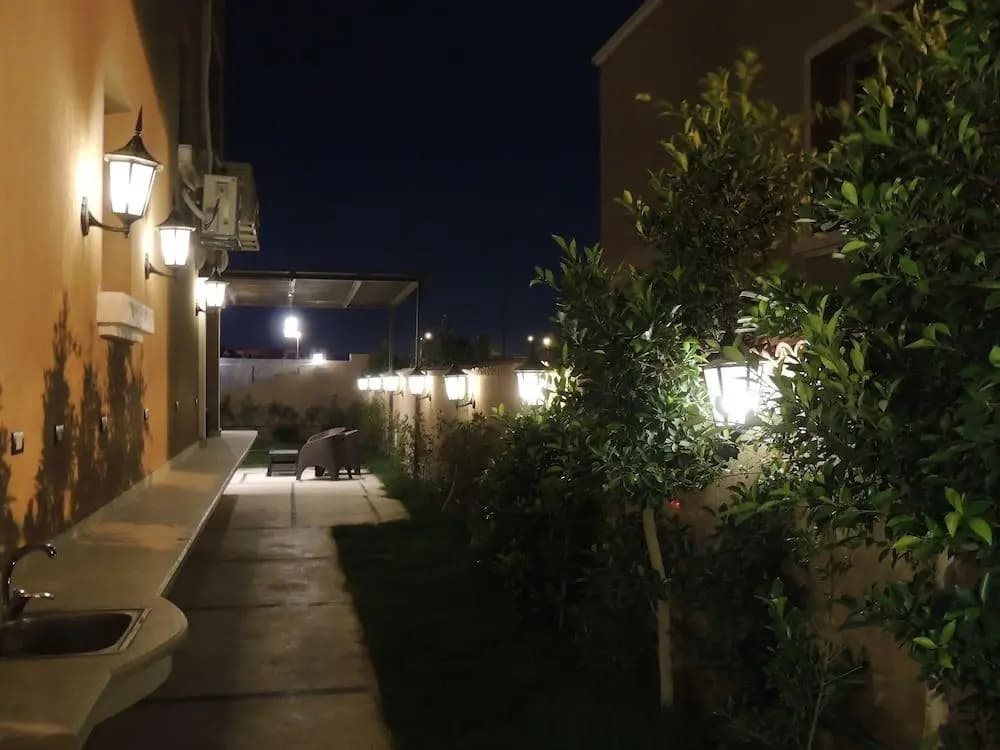 Sultan Luxurious Townhouse Near Auc Apartments