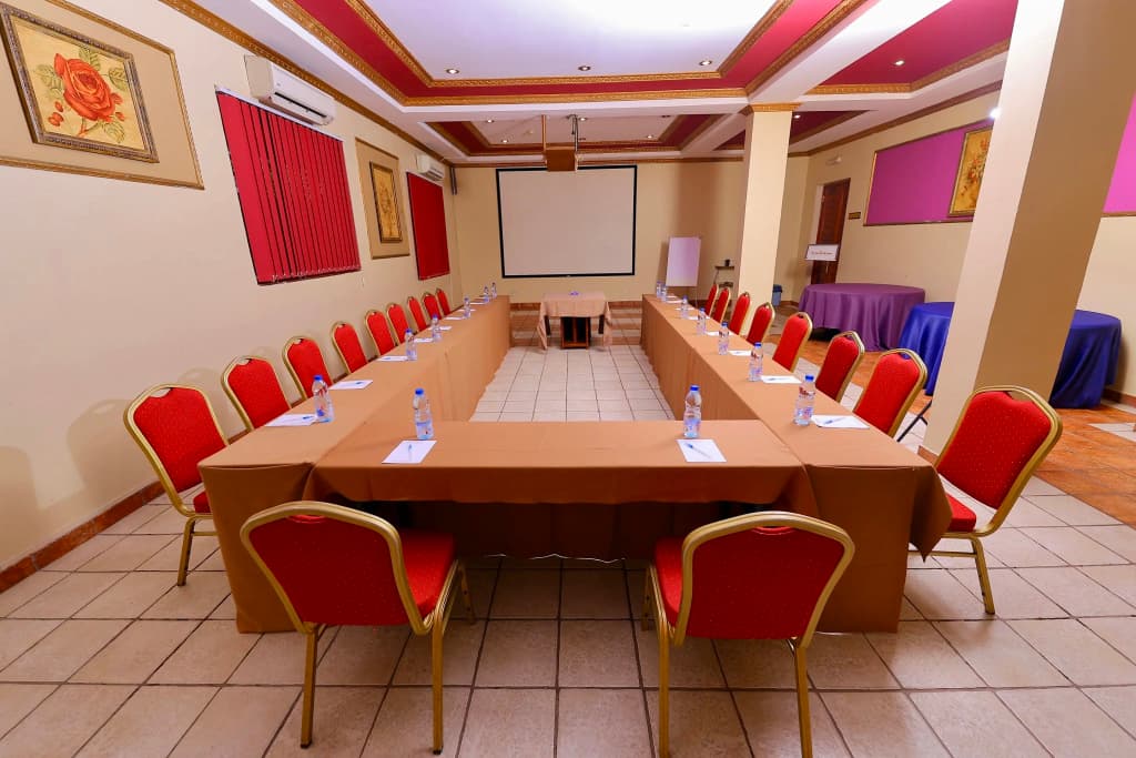 Colosseum Hotel & Fitness Club