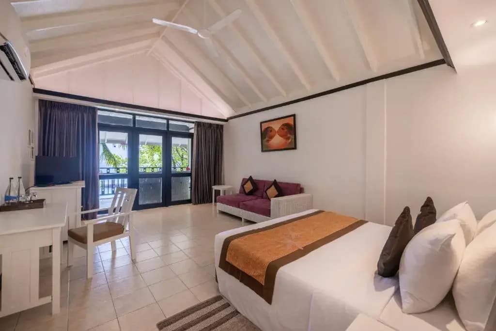Ellaidhoo Maldives By Cinnamon Hotel