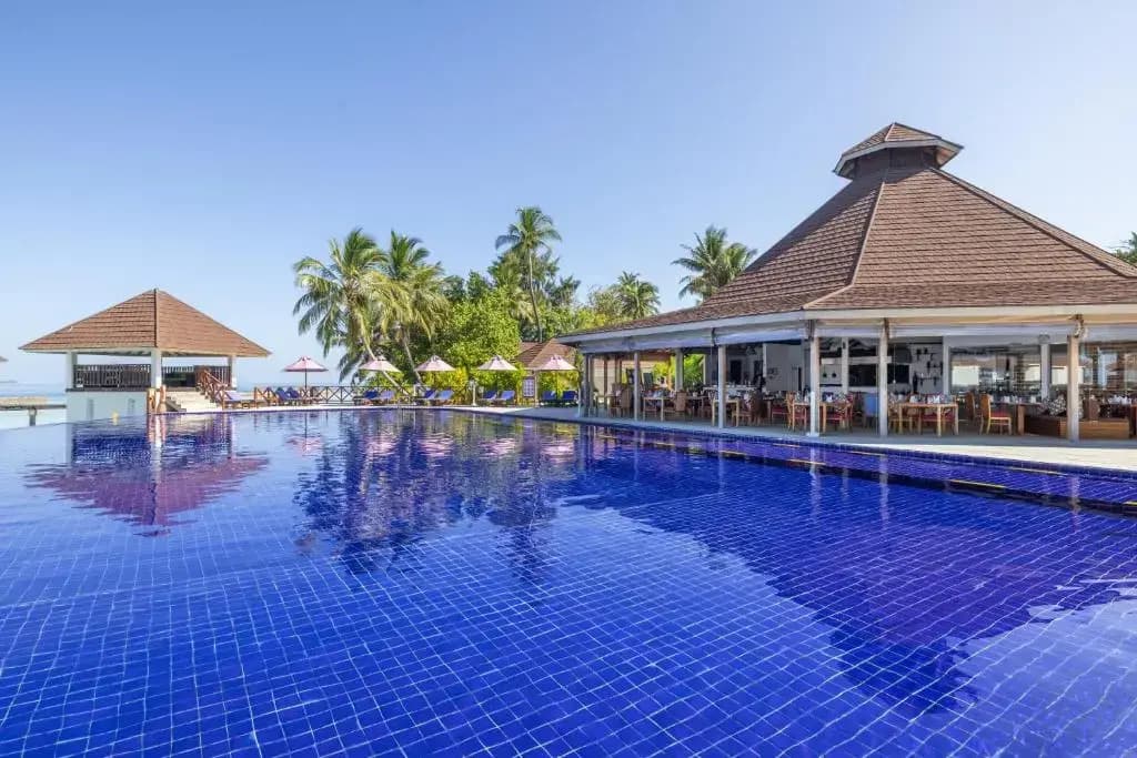 Ellaidhoo Maldives By Cinnamon Hotel