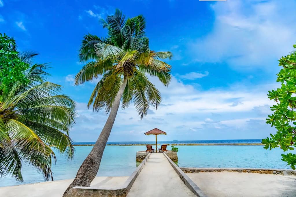 Ellaidhoo Maldives By Cinnamon Hotel
