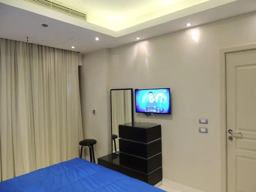 Sultan Luxurious Townhouse Near Auc Apartments